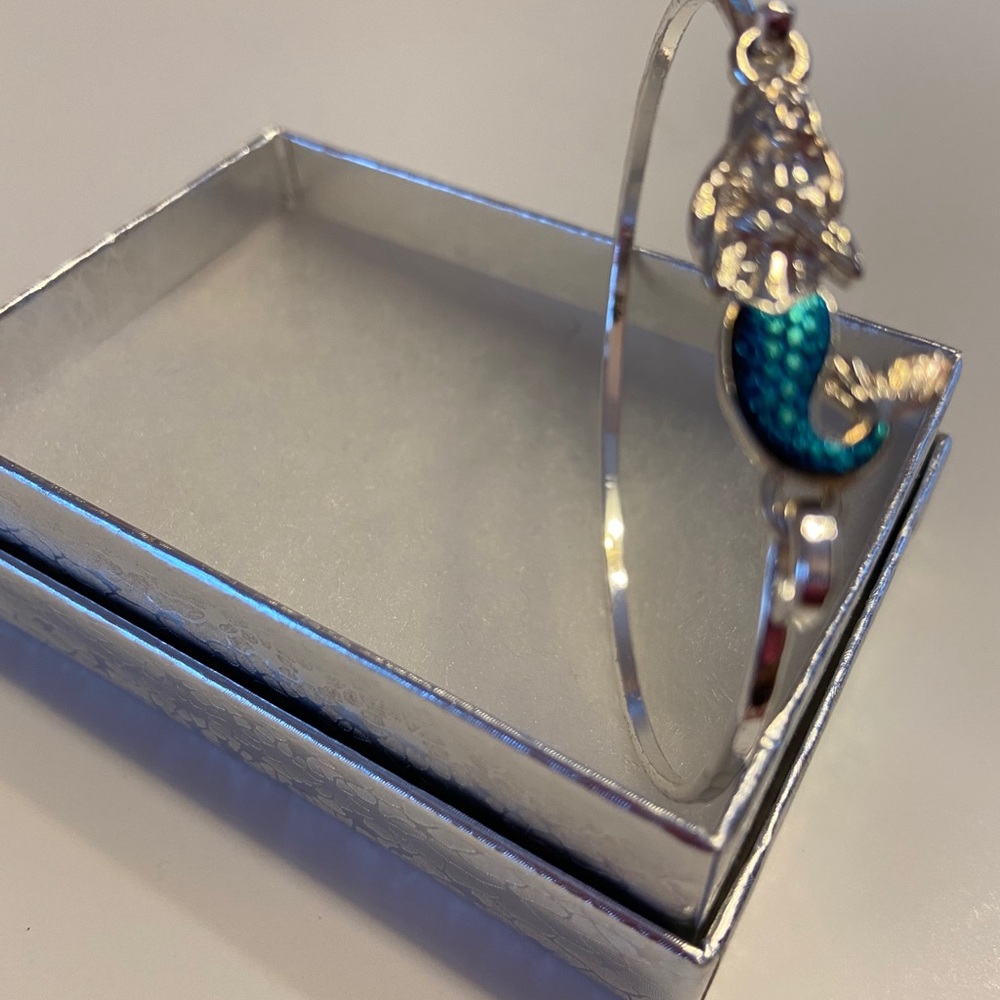 MERMAID / BANGLE BRACELET 🧜🏽‍♀️